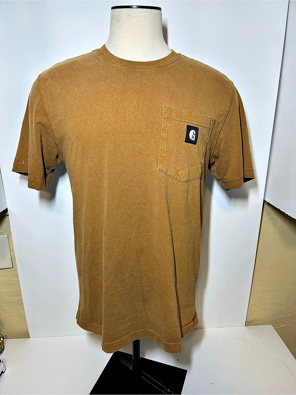 Hurley x Carhartt Pocket T-Shirt Brown Small